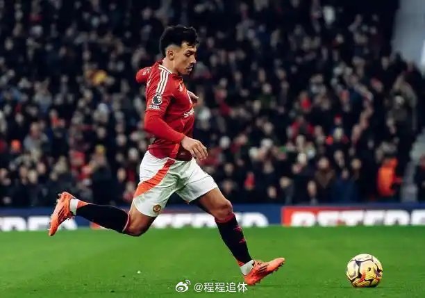 曼联主场艰难战平伯恩茅斯，近期状态动荡的简单介绍