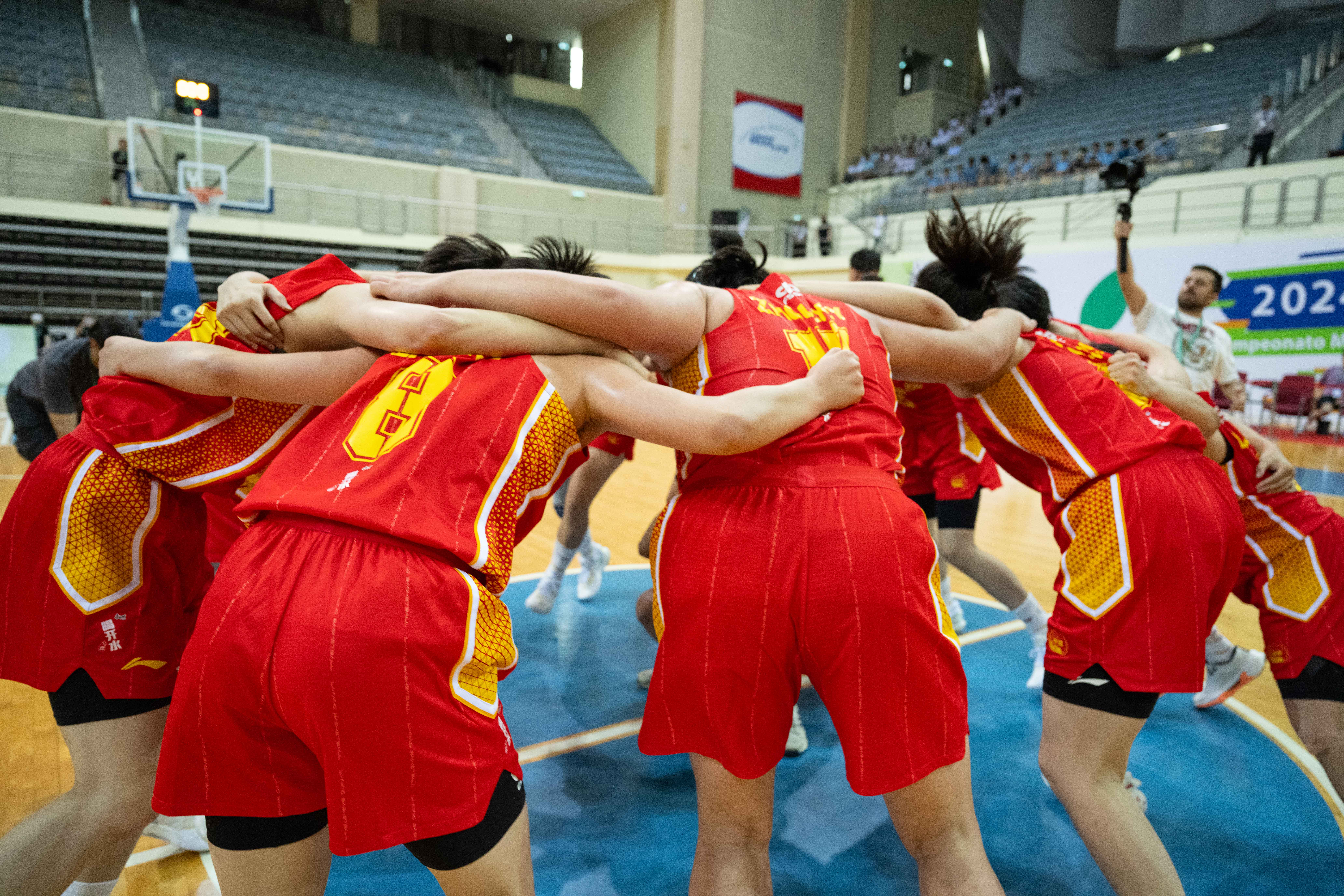 篮球盛典盛况：瑞典女篮夺得欧洲女子篮球冠军的简单介绍