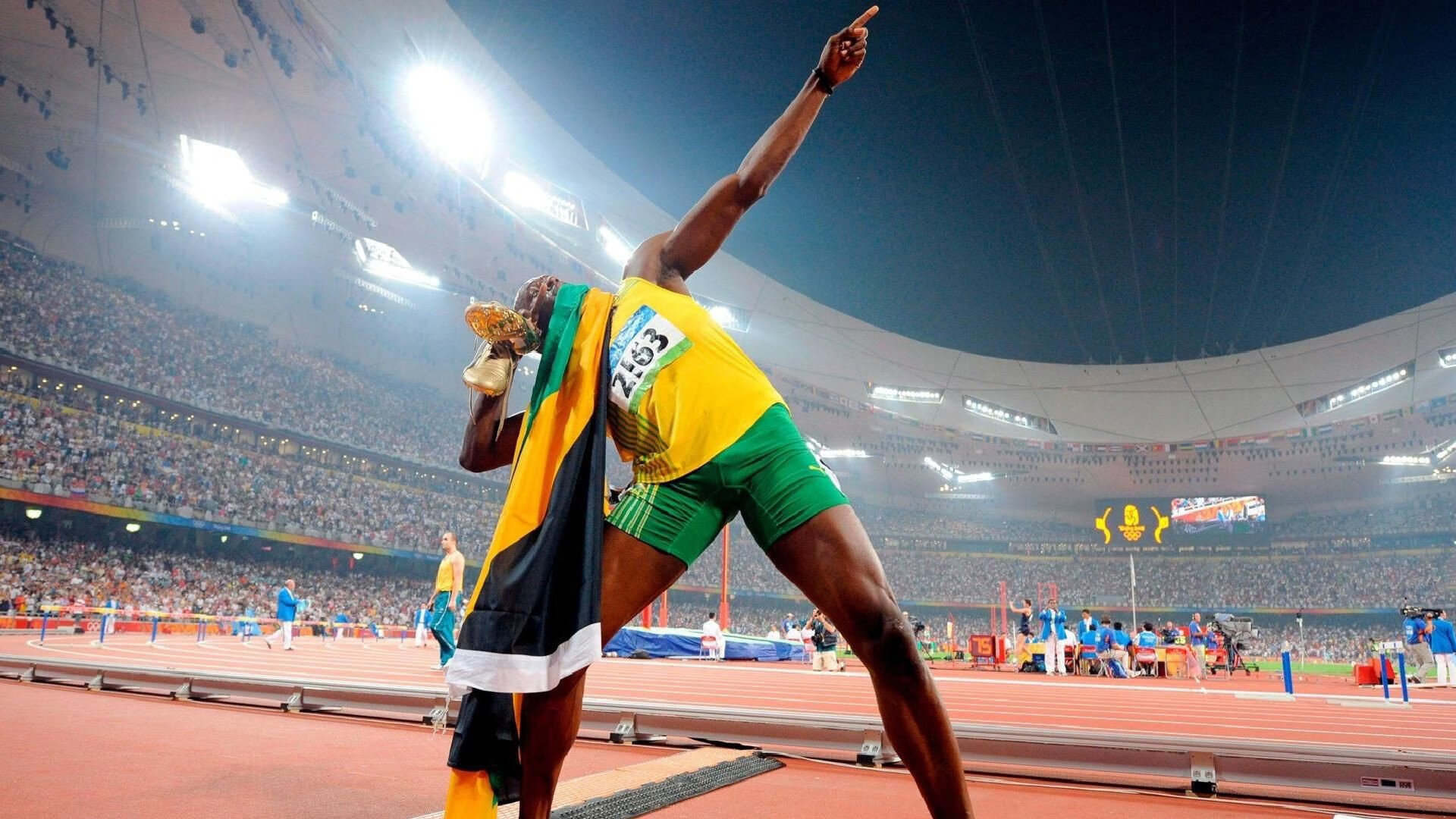 C罗连续二十场比赛得分突破极限，公牛挑战篮球新纪元！